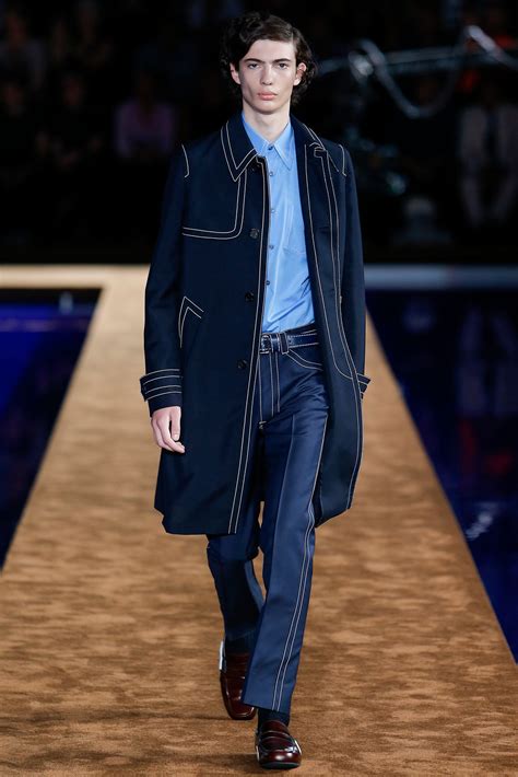 abbigliamento prada uomo 2015|Prada Fall 2015 Menswear Collection .